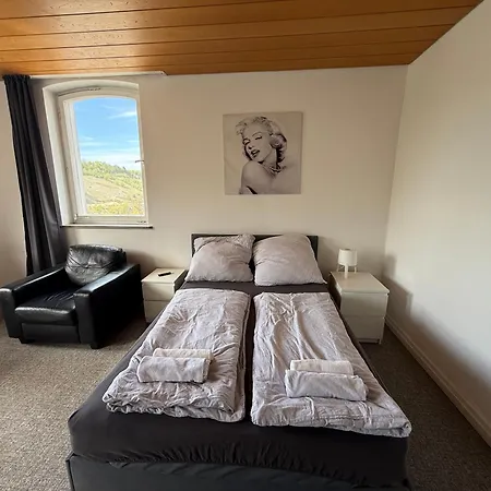 Bluestone Appartments 25qm Free And Near Parking Apartment
